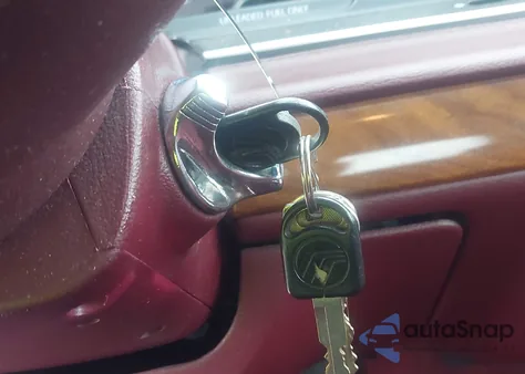 1994 Mercury Grand Marquis Gs из США, поврежденный, VIN 2MELM74W0RX683078